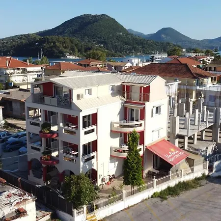 Valena Nydri (Lefkada)